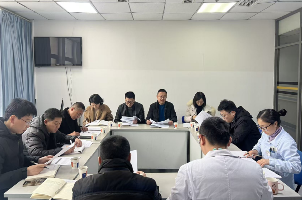 党委书记王栋带队赴心血管内科开展“党建引领业务发展”专题查房